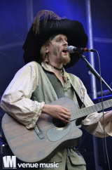 Mr. Hurley & die Pulveraffen @Burgfolk 2014