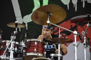 Fotos: Rock Hard Festival 2017 - Tag 1 - Mantar & The Dead Daisies